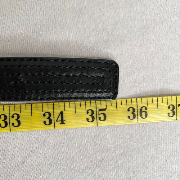 Dockers Belt Medium Black Full Grain Leather Mulit Linear Stitch Detail - Picture 10 of 11